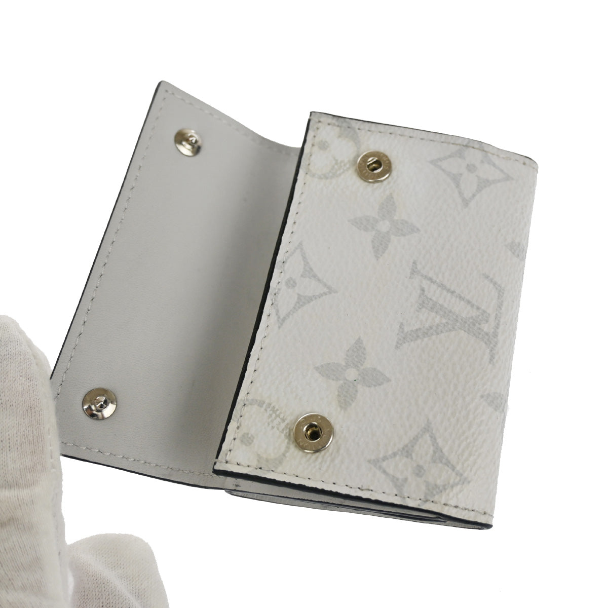 LOUIS VUITTON Discovery Compact Trifold Wallet Taigarama Leather M67621 35YC909