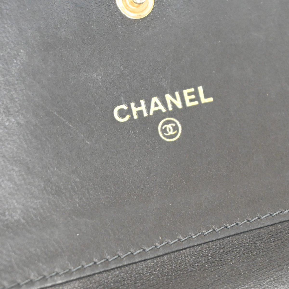 CHANEL CC Logo Trifold Wallet Purse Caviar Skin Leather Black GHW 78RH543