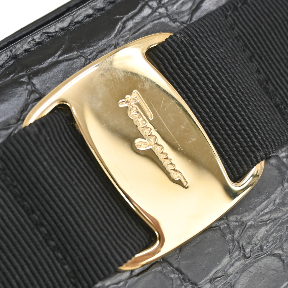 SALVATORE FERRAGAMO Vara Shoulder Bag Embossing Leather Black Italy 68FA018