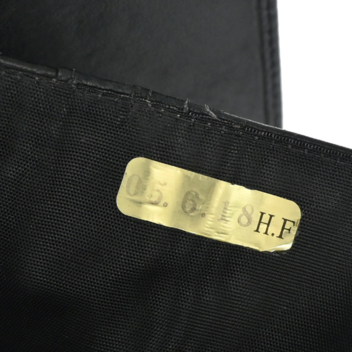 CHANEL CC Logo Trifold Wallet Purse Caviar Skin Leather Black GHW 78RH543