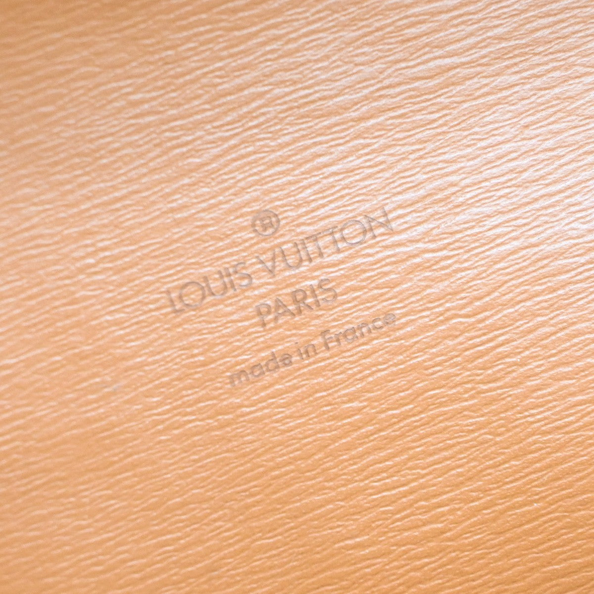 LOUIS VUITTON Logo Tilsitt Bum Bag Epi Leather Brown France M52608 33KD180