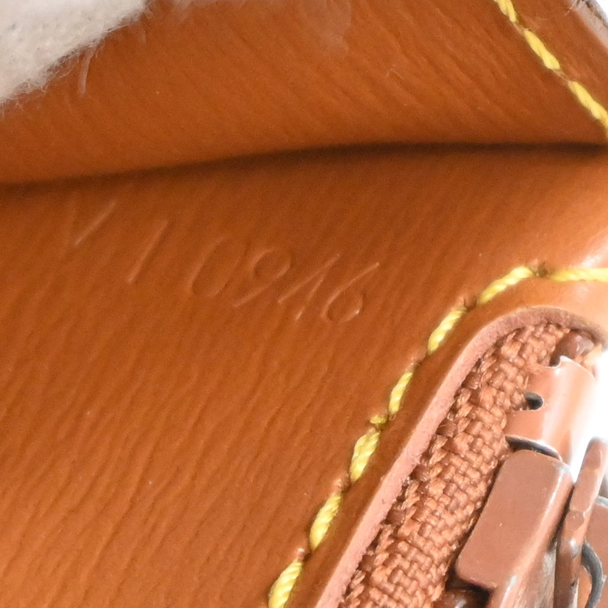 LOUIS VUITTON Logo Tilsitt Bum Bag Epi Leather Brown France M52608 33KD180