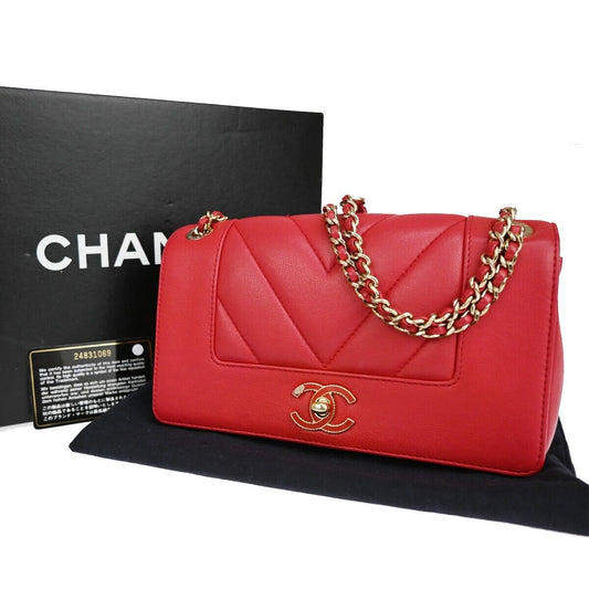 CHANEL CC Logo V Stitch Double Flap Chain Shoulder Bag Leather Red GHW 804RJ284