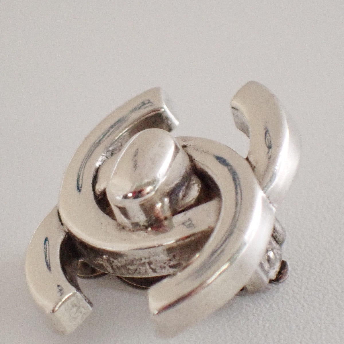 CHANEL CC Logo Button Earring 96P Clip-On Silver-Plated France Vintage 76RL808