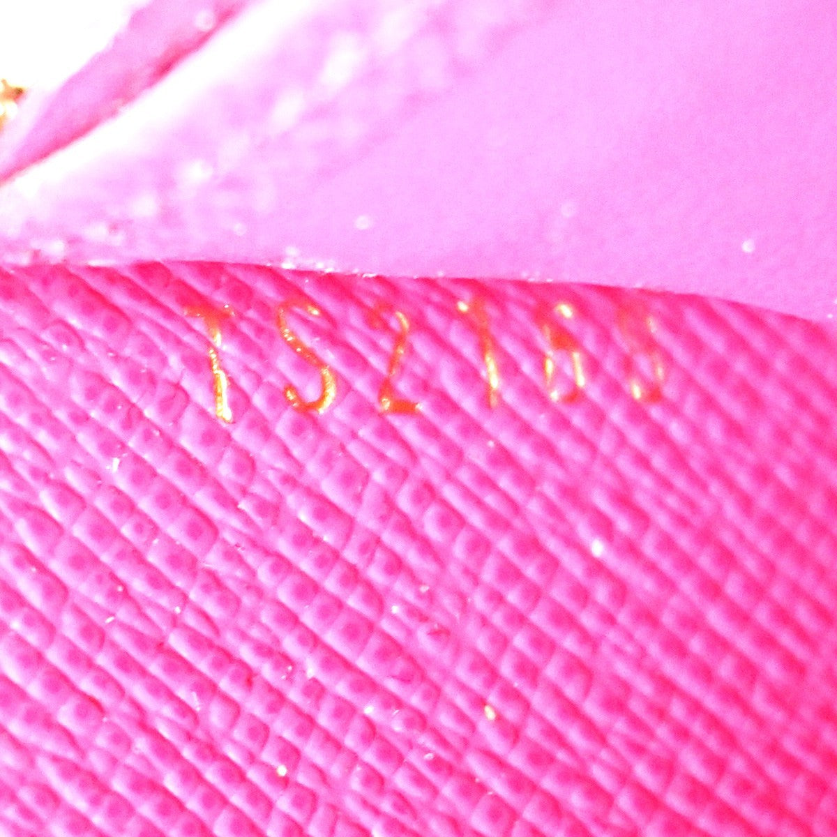 LOUIS VUITTON Zippy Coin Purse Patches Monogram Leather BN Pink M63391 70RL538
