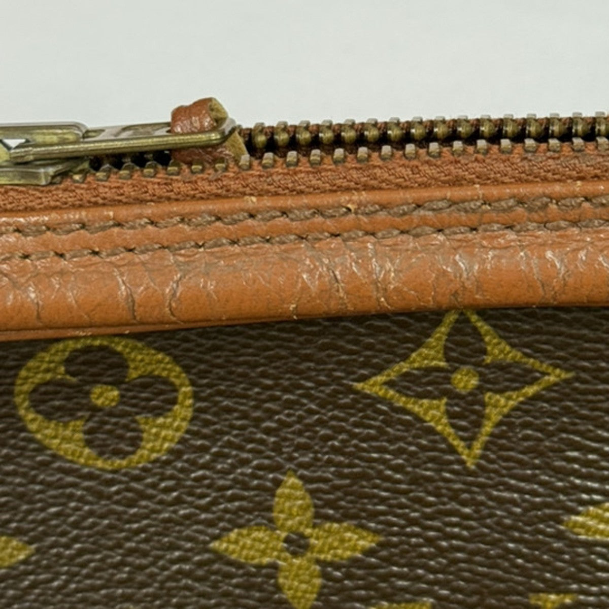 LOUIS VUITTON Pochette Sport Shoulder Bag Monogram Brown N0.183 04FC040