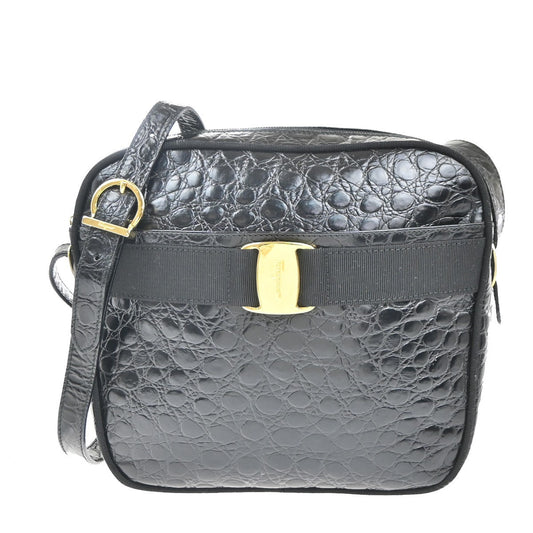 SALVATORE FERRAGAMO Logo Vara Shoulder Bag Embossing Leather Black GHW 32MA372