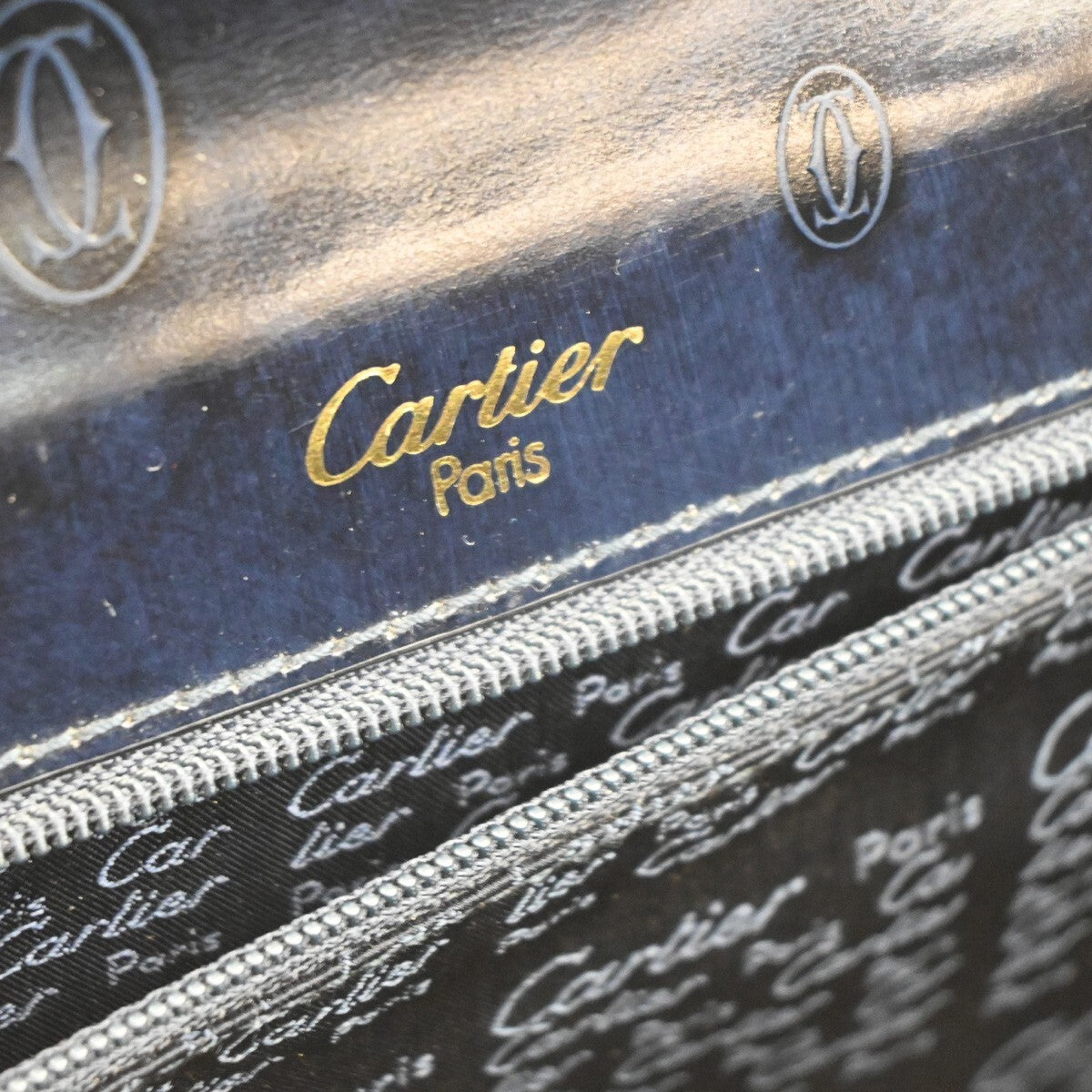 CARTIER Logo Birthday Hand Bag Patent Leather Navy Blue France 89EF036