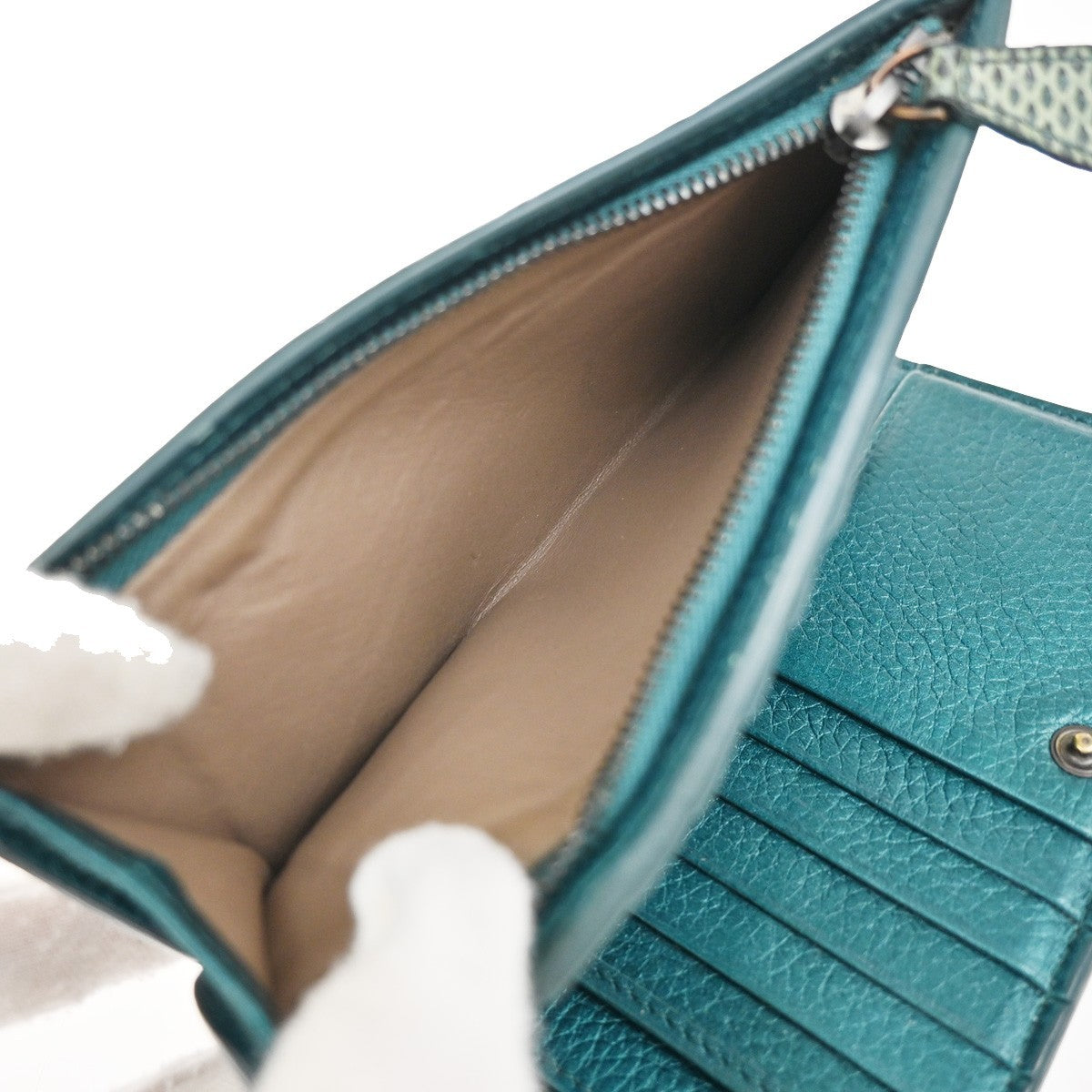 BOTTEGA VENETA Intrecciato Bifold Wallet Embossing Leather Green Italy 68KB228