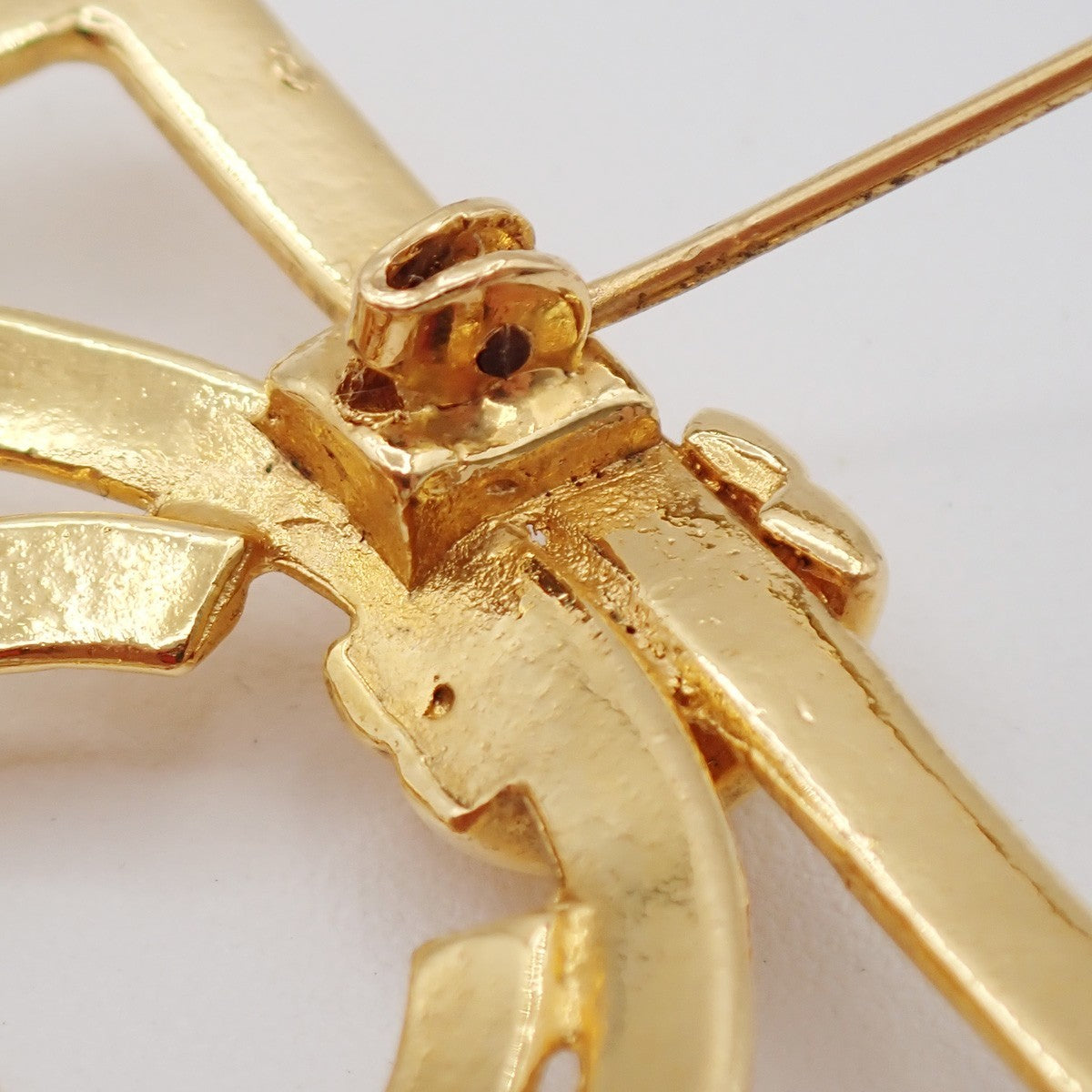CHANEL CC Logo Square Pin Brooch 29 Gold France Vintage 82RL960