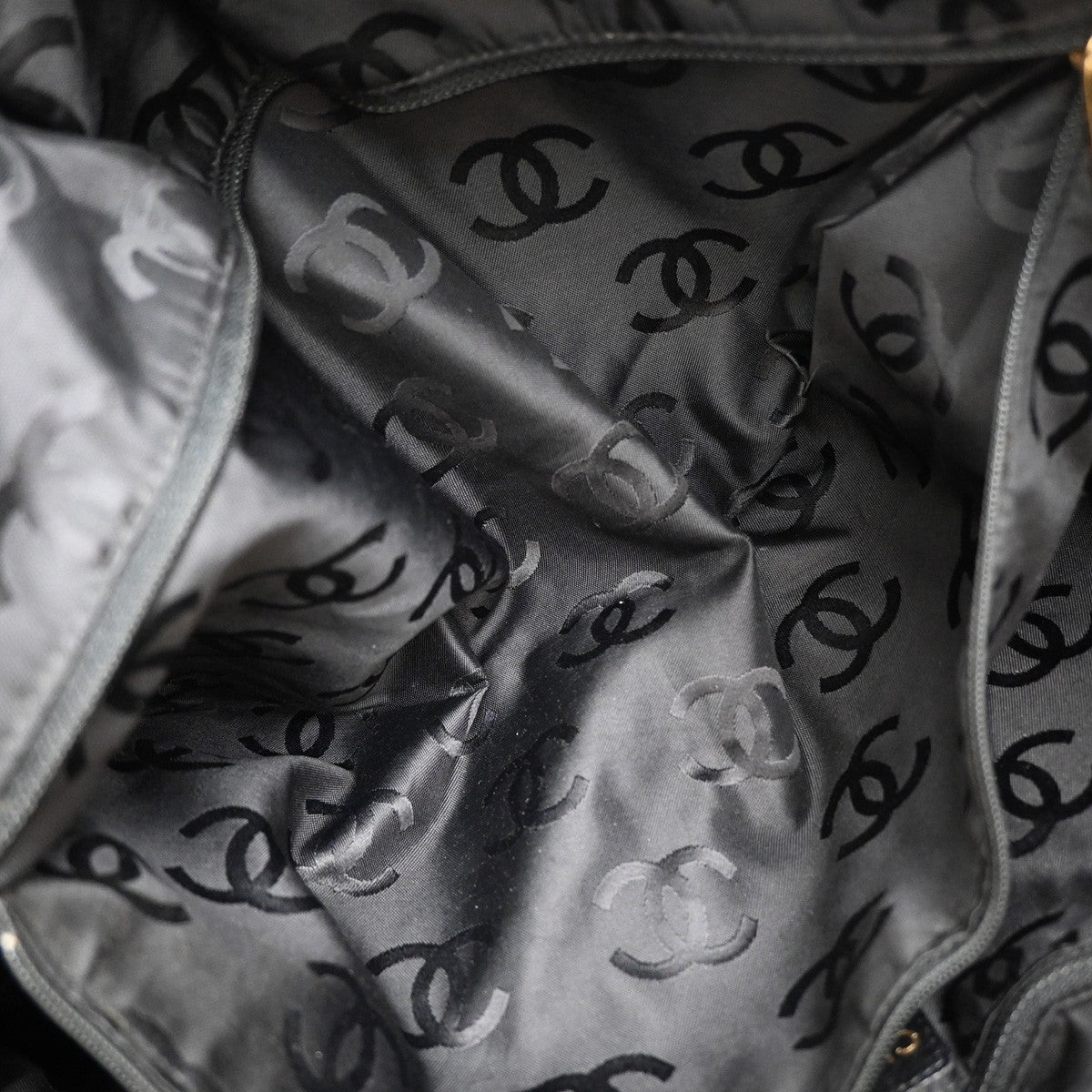 CHANEL CC Logo Circle Handle Matelasse Shoulder Bag Velour Leather Black 12RP022