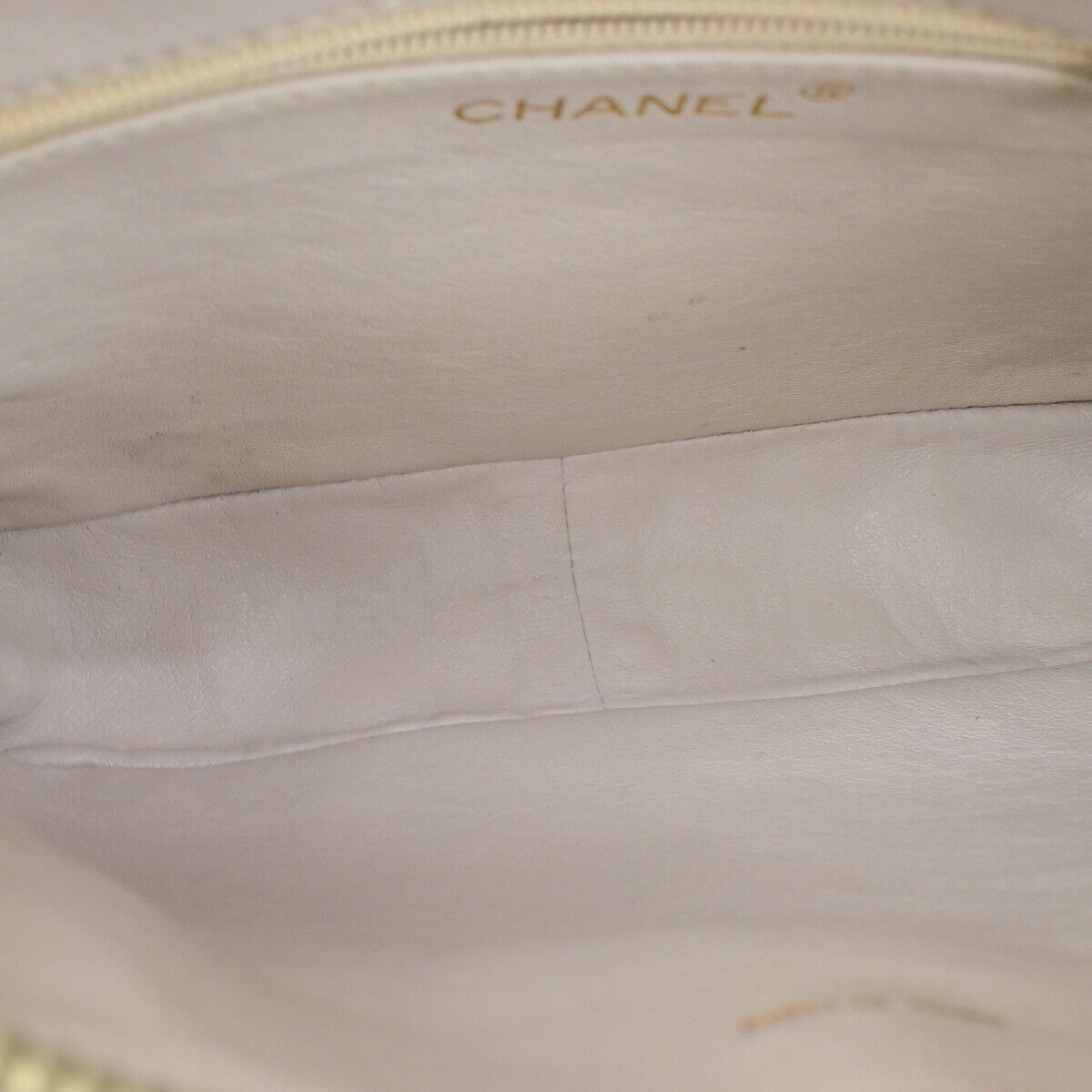 CHANEL CC Matelasse Tassel Chain Shoulder Bag Leather Ivory GHW Vintage 23RK412