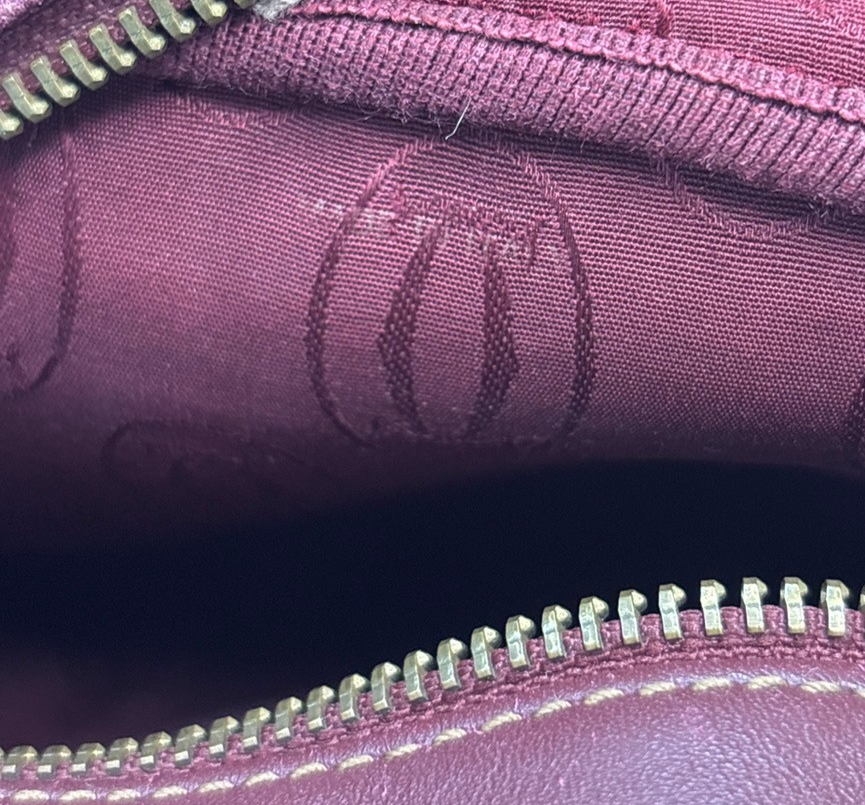 16.Live MUST DE CARTIER 2C Mini Crossbody Shoulder Bag Leather Red GHW 66YJ144