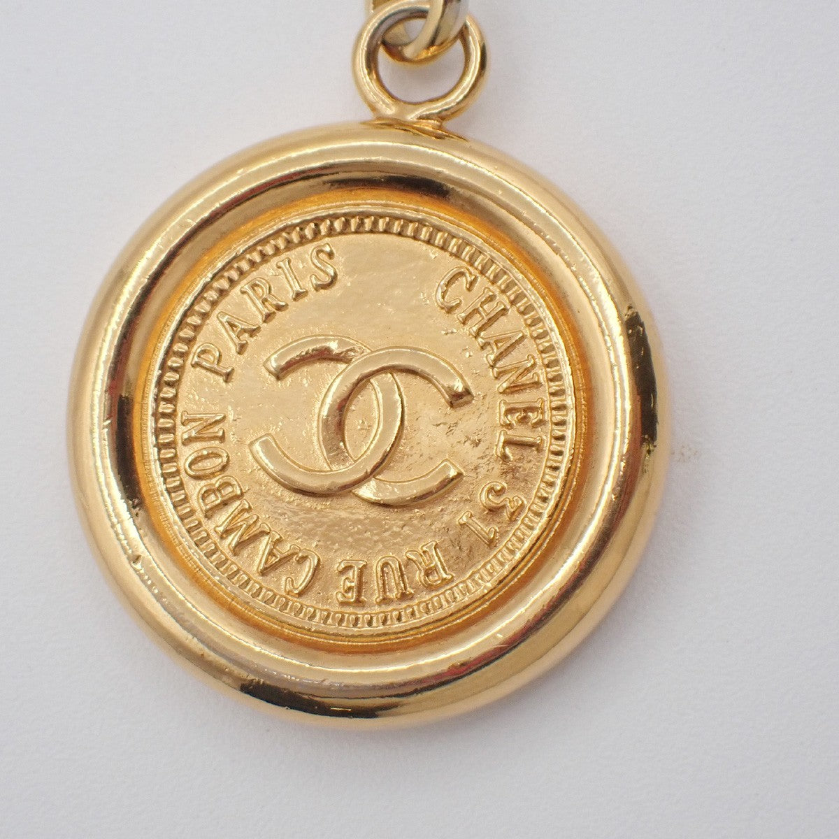 CHANEL CC Logo 31 Rue Cambon Coin Metallion Chain Belt Gold Vintage 95RL989