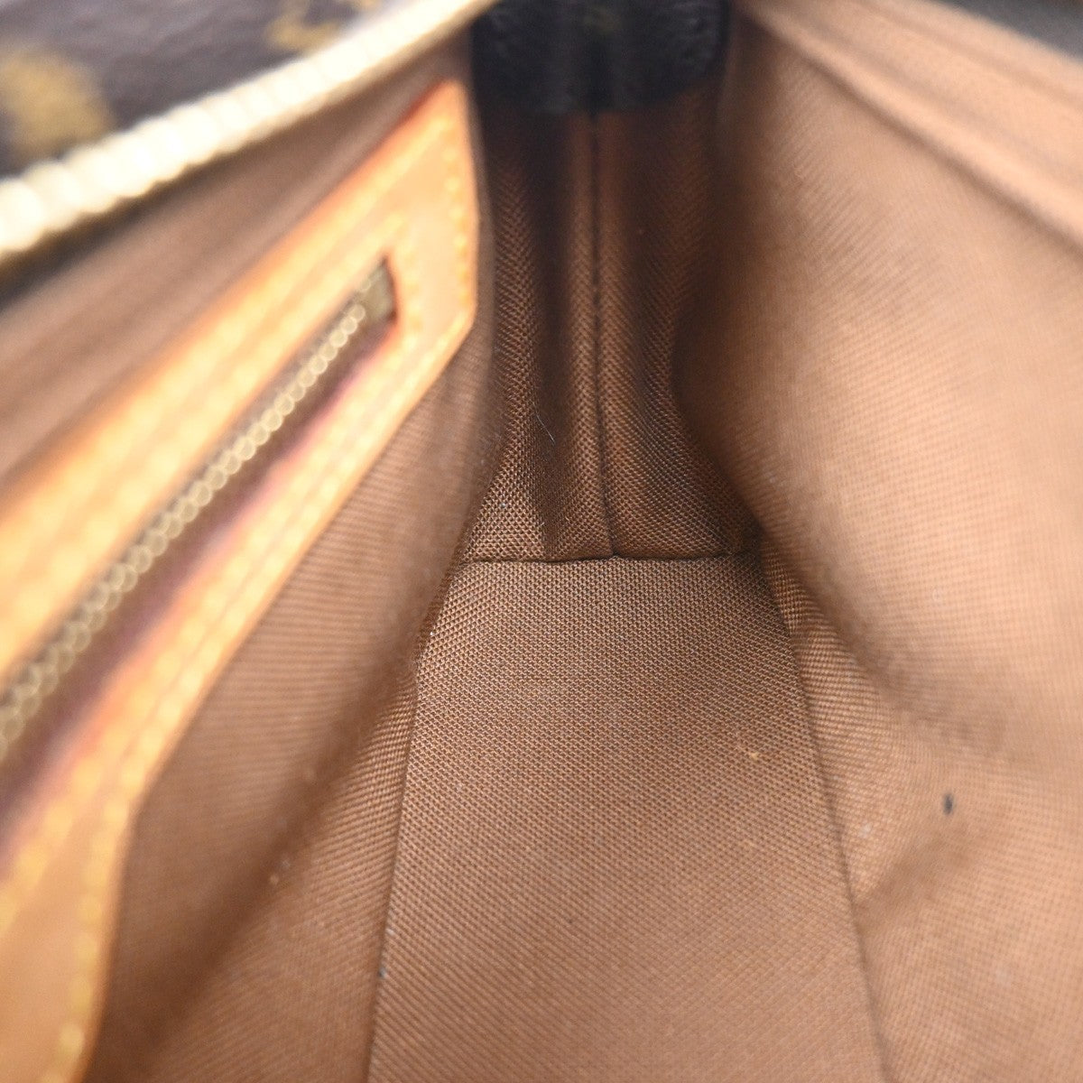LOUIS VUITTON Logo Trotteur Shoulder Bag Monogram Leather Brown M51240 79YJ146