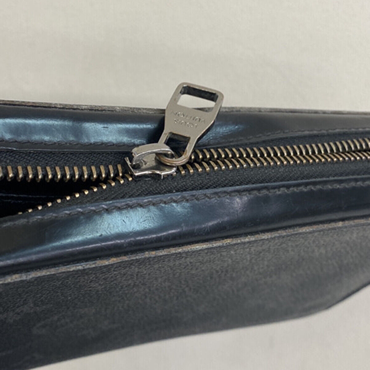 LOUIS VUITTON Zippy XL Long Travel Wallet Monogram Eclipse BK M61698 62YG561