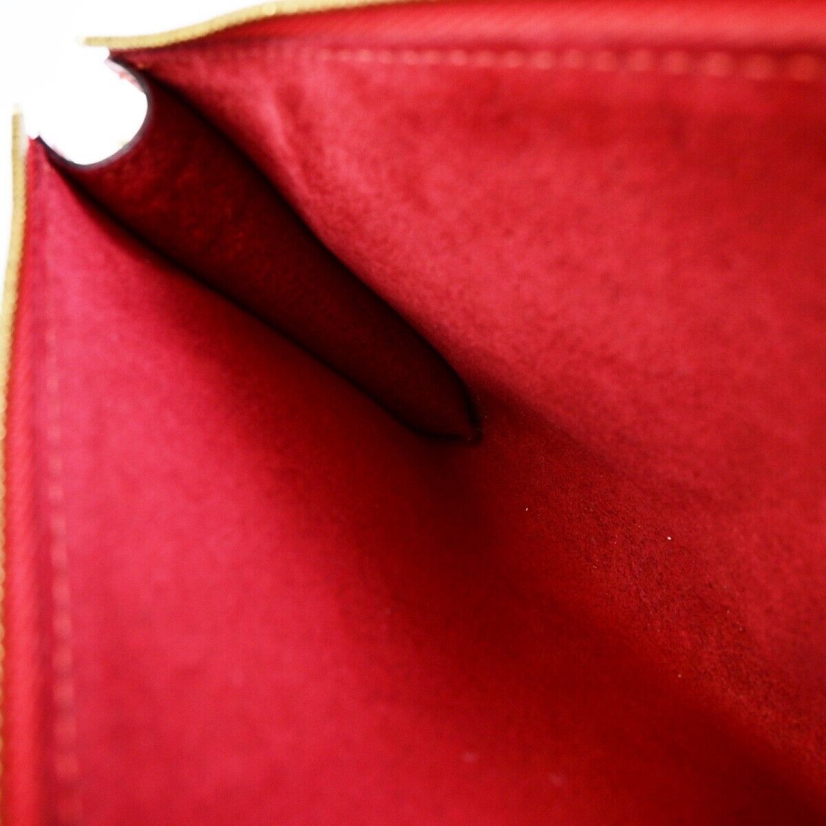 LOUIS VUITTON LV Pochette Accessoires Hand Bag Epi Leather Red M52947 32ED077