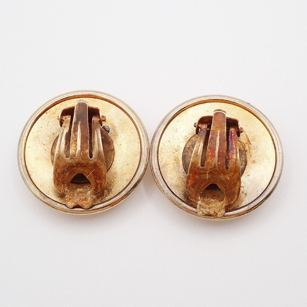 HERMES Logo Horn Sellier Trumpet and Ribbon Motif Earrings Clip-On Gold 01YH840