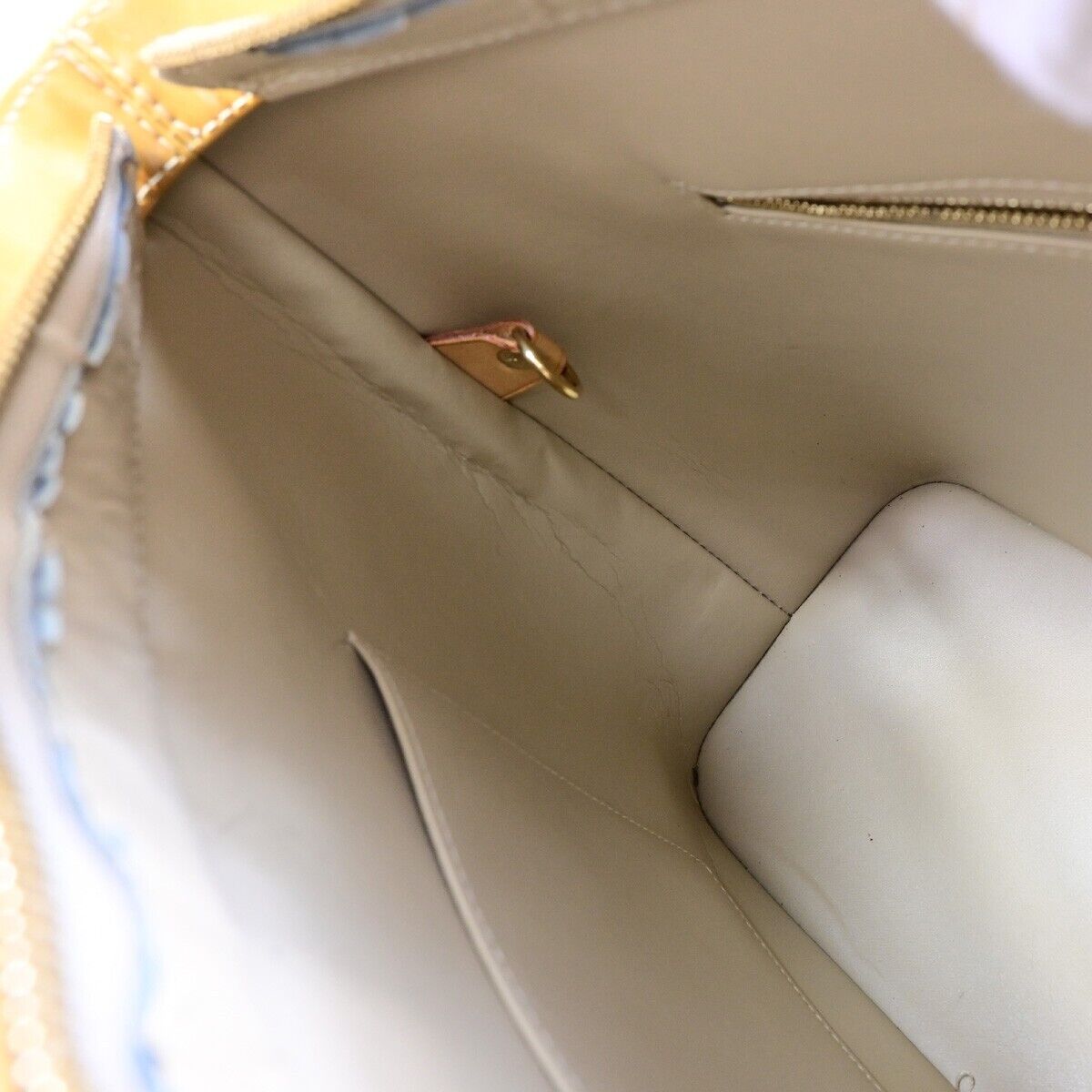 LOUIS VUITTON Houston Shoulder Bag Monogram Vernis Leather Beige M91004 09EB436