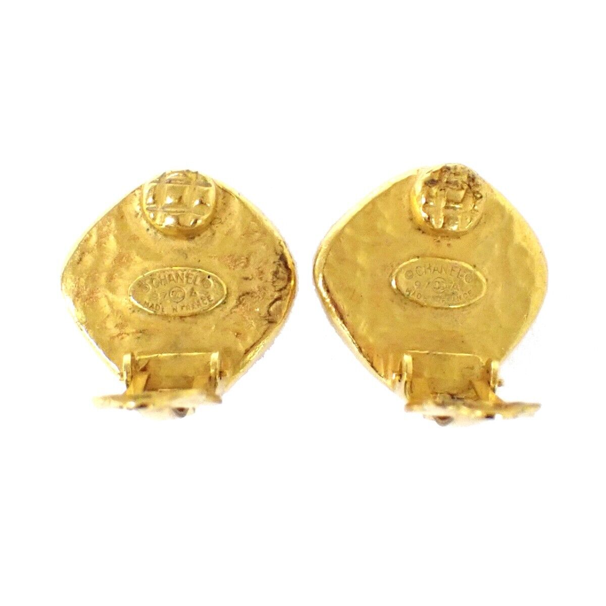 CHANEL CC Logo Button Earrings Clip-On 97A GHW France Vintage Accessory 83RH863