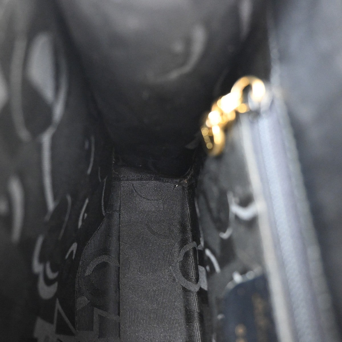SALVATORE FERRAGAMO Logo Gancini Hand Bag Leather Black GHW Italy 36KA970