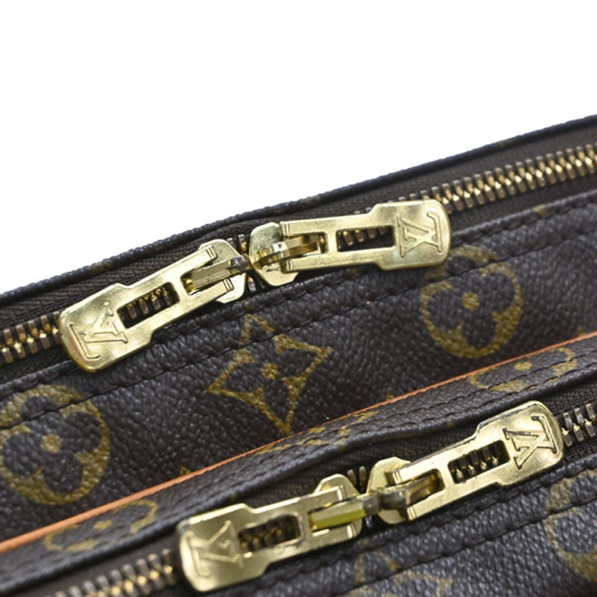 LOUIS VUITTON Reporter GM Crossbody Shoulder Bag Monogram Leather M45252 72YJ290