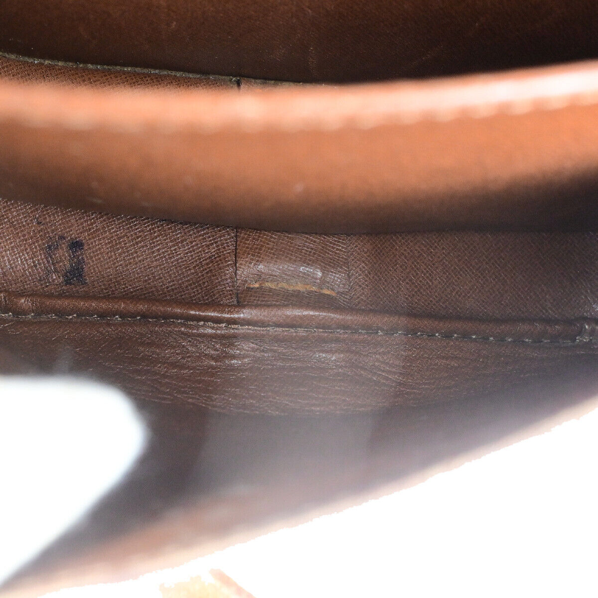 LOUIS VUITTON Cartouchiere MM Shoulder Bag Monogram Leather Brown M51253 35SJ051