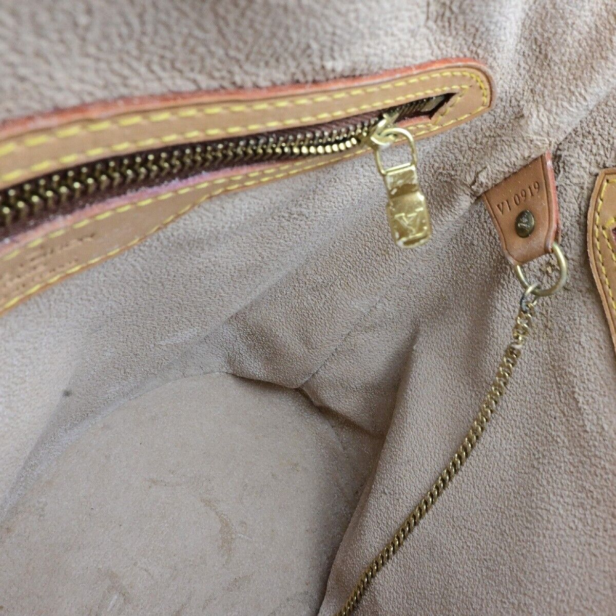 LOUIS VUITTON BUCKET PM Shoulder Tote Bag Monogram Leather Brown M42238 33ED400
