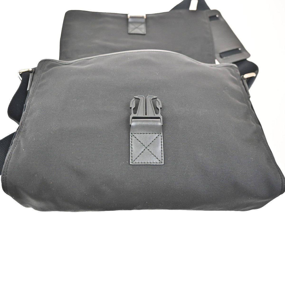 GUCCI Logo Sherry Messenger Shoulder Bag Canvas Leather Black SHW Italy 83KC636