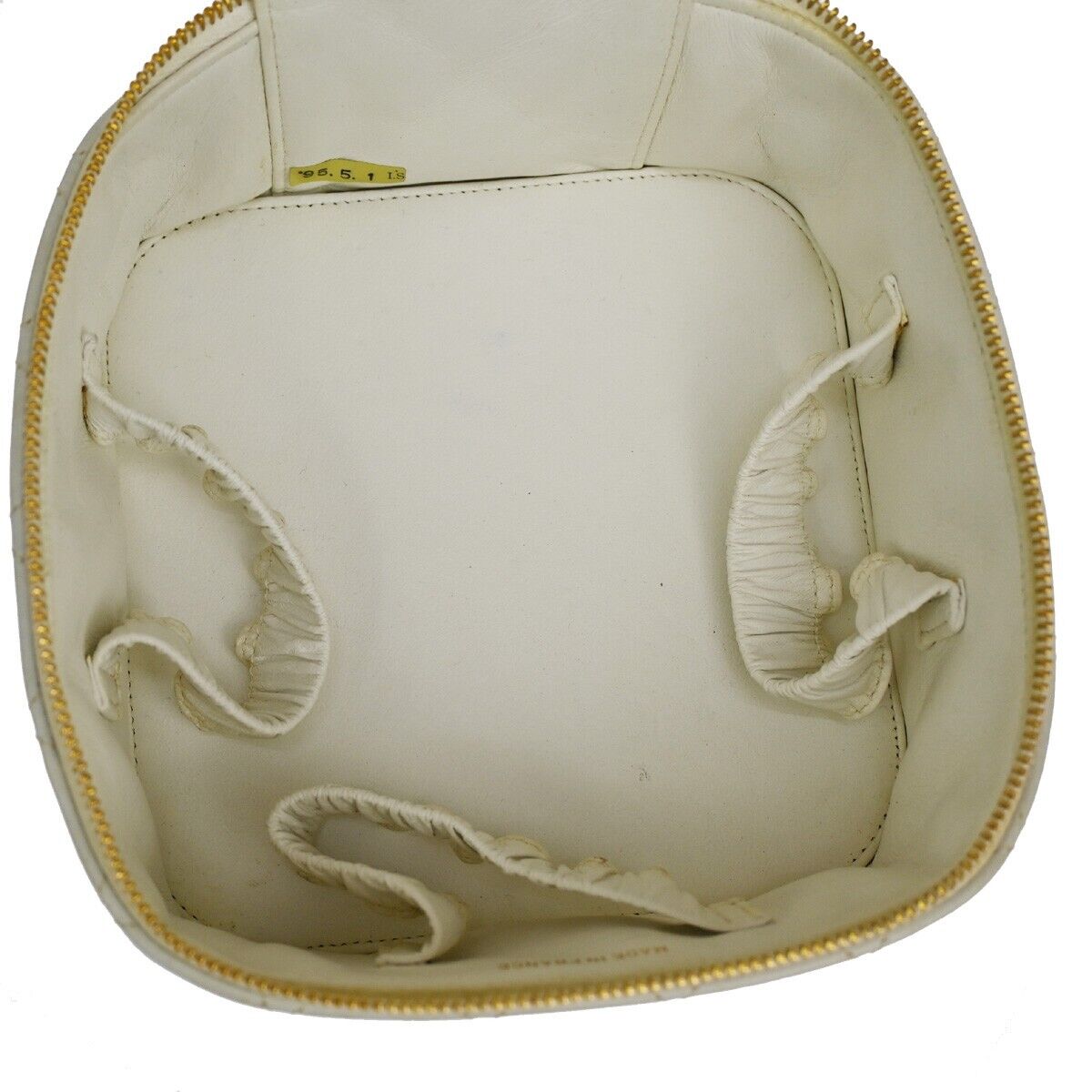 CHANEL Logo Matelasse Vanity Hand Bag Leather White GHW France Vintage 96RH435
