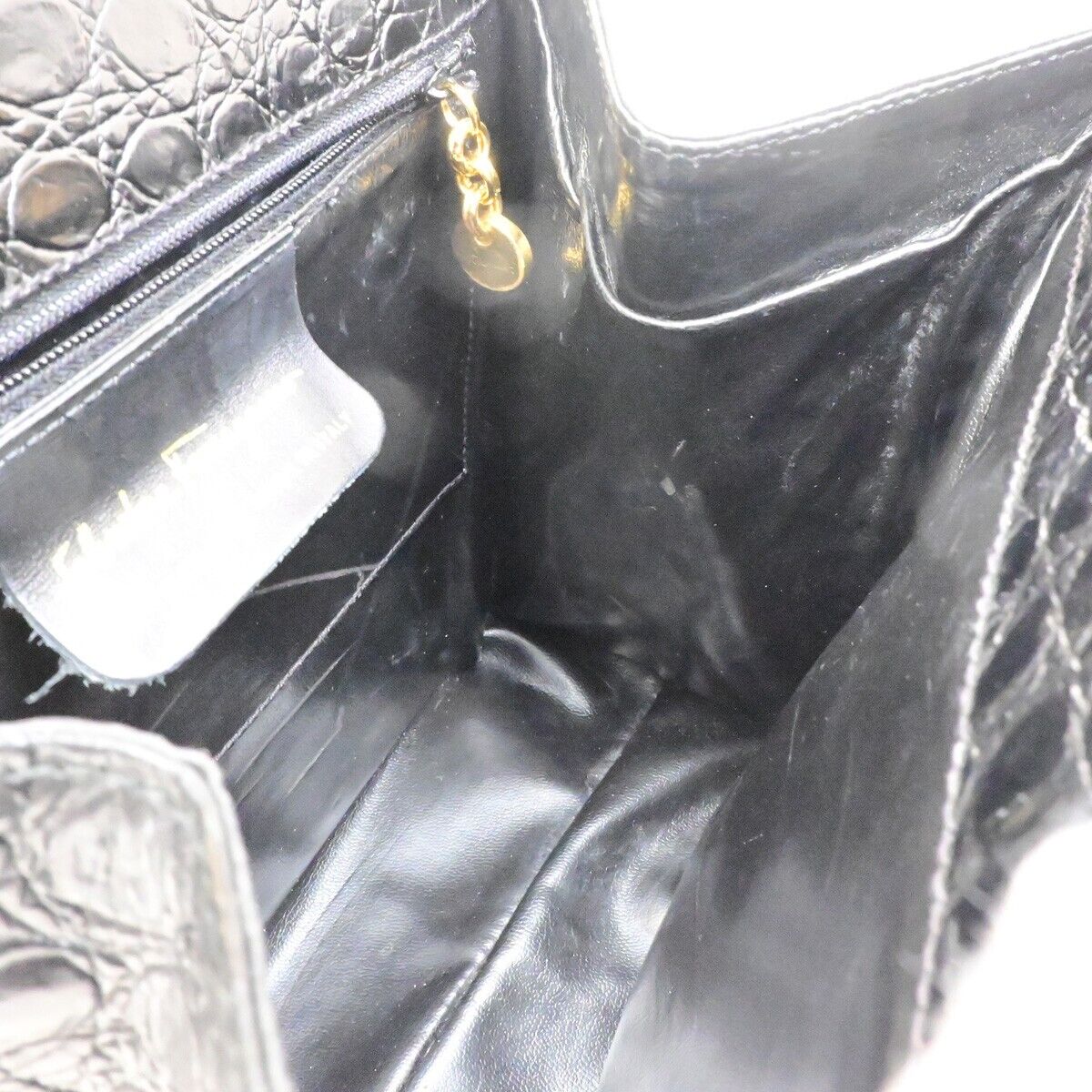 SALVATORE FERRAGAMO Logo Vara Hand Bag Embossing Leather Black Gold 32FA281