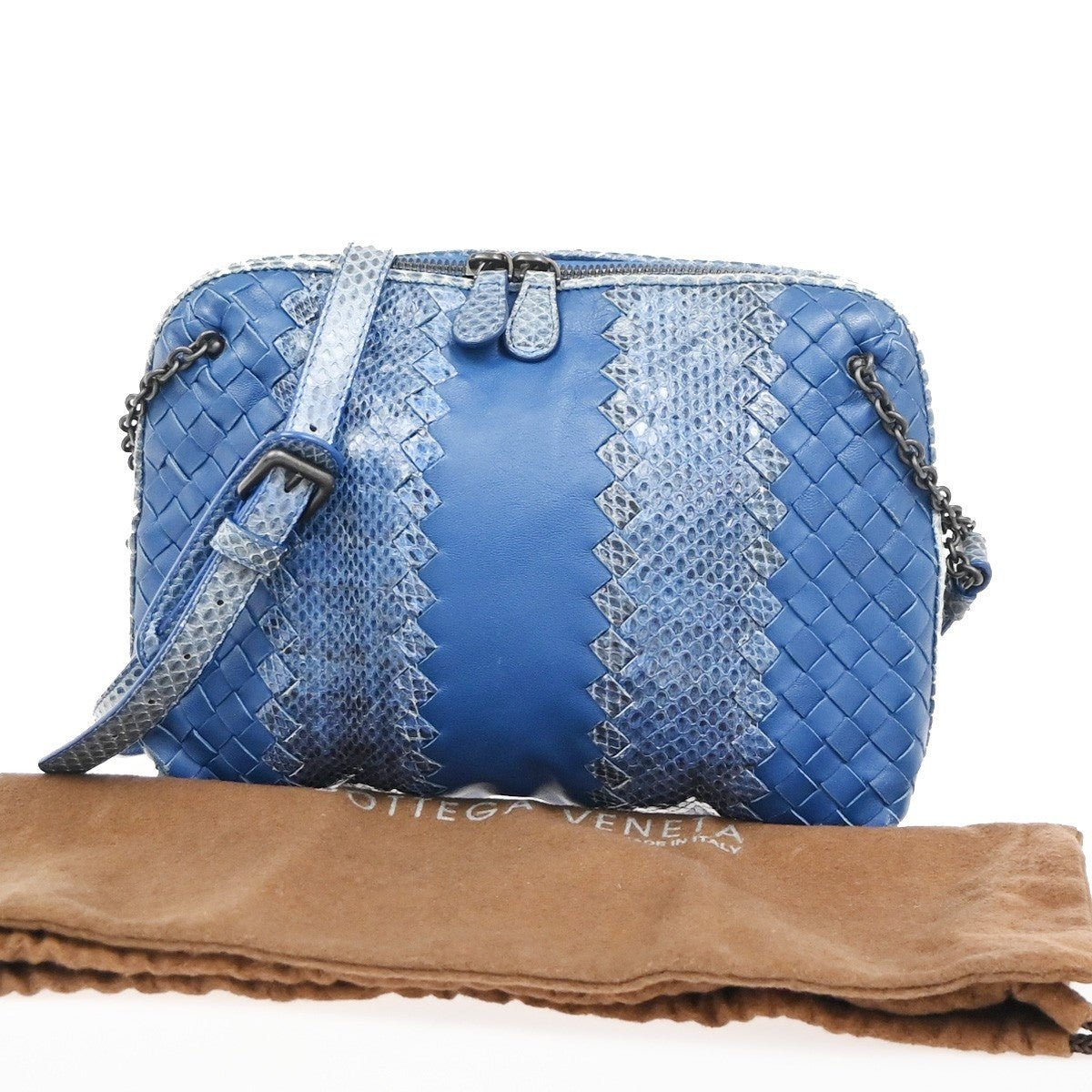 BOTTEGA VENETA Logo Intrecciato Shoulder Bag Embossing Leather BE Italy 12YH908