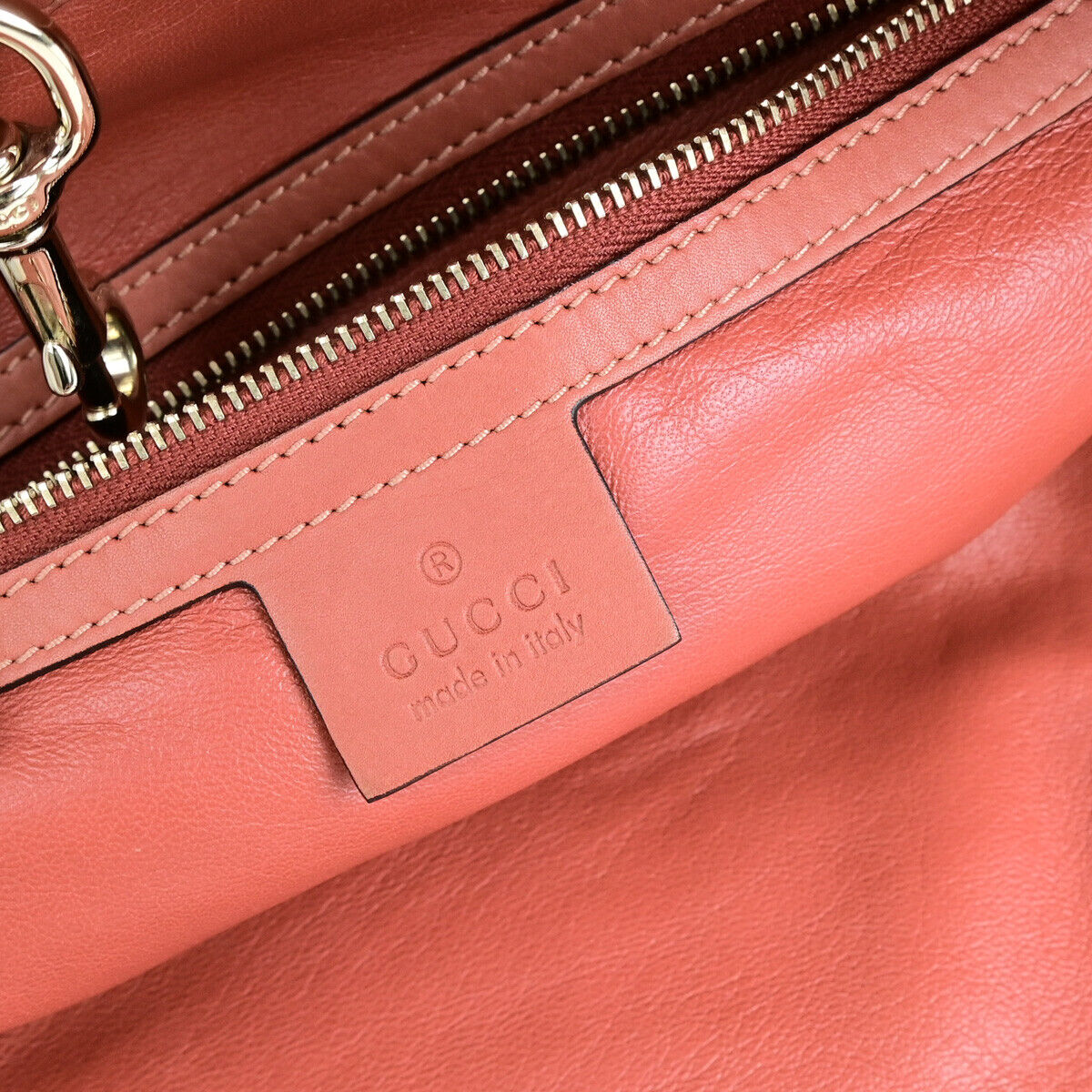 GUCCI Logo Shoulder Tote Bag Pouch Exotic Leather Pink GHW Italy 82YF660