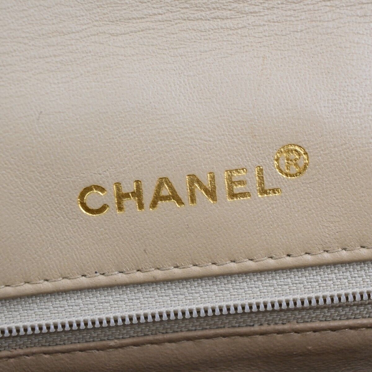 CHANEL CC Logo Matelasse Chain Shoulder Bag Leather Beige GHW Vintage 318RJ477