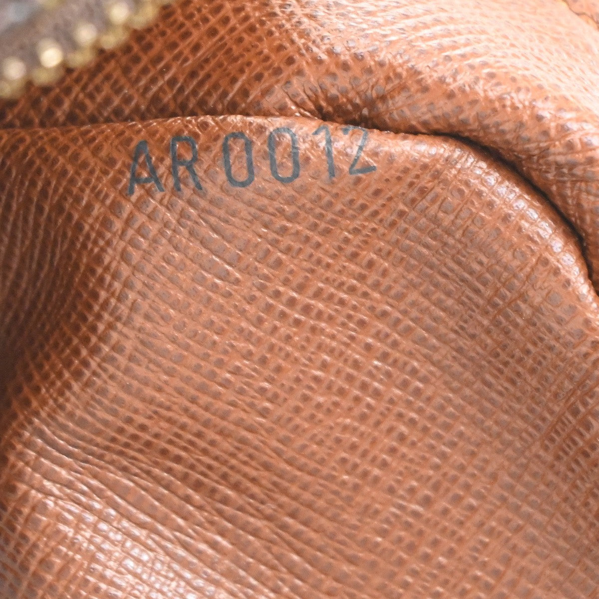 LOUIS VUITTON Nile Crossbody Shoulder Bag Monogram Leather Brown M45244 85SA134