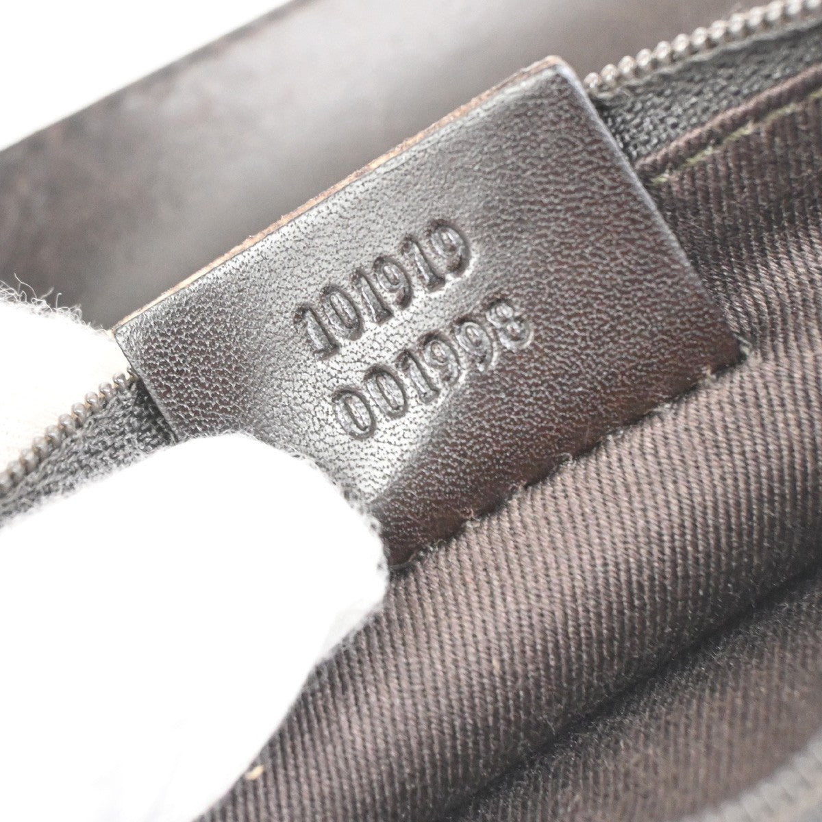 GUCCI Logo GG Pattern Shoulder Bag Canvas Leather Brown SHW Italy 04TA603