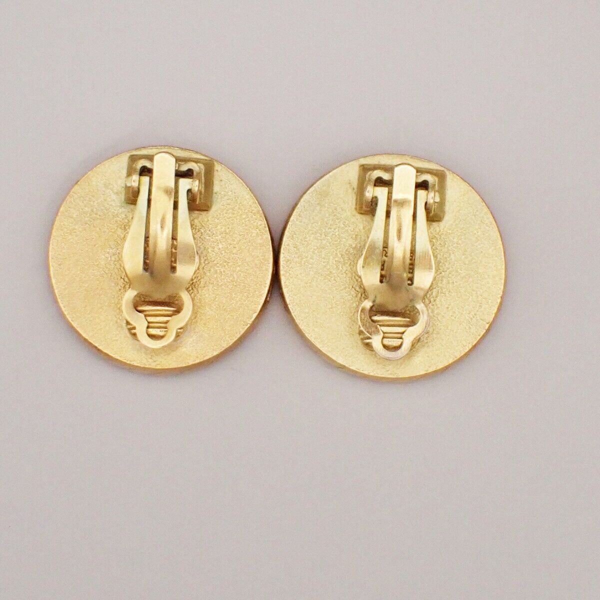 CHANEL CC Logo Button Earrings 95P Clip-On Gold Black GHW France Vintage 76RK705