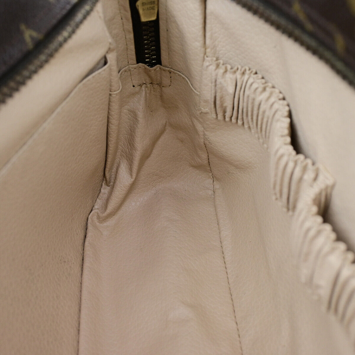 LOUIS VUITTON Trousse Toilette 28 Clutch Hand Bag Monogram Brown M47522 64SJ382