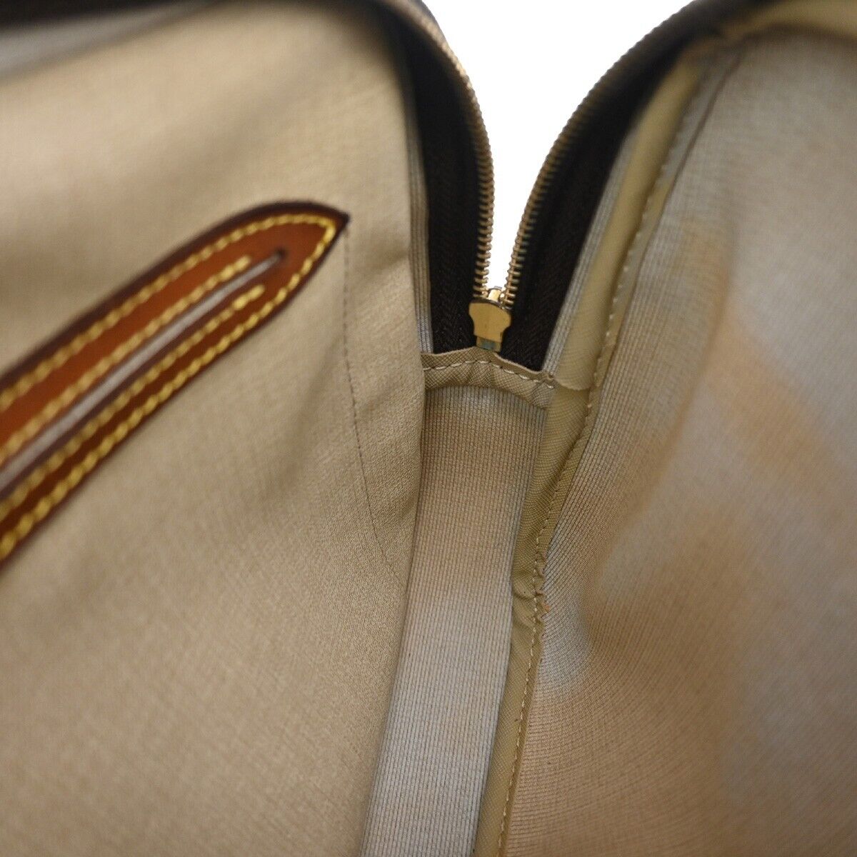 LOUIS VUITTON Reporter PM Crossbody Shoulder Bag Monogram Leather M45254 65FA197