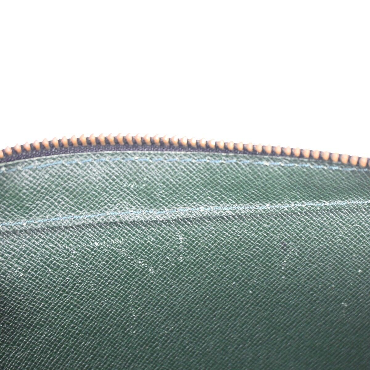LOUIS VUITTON LV Logo BAIKAL Clutch Hand Bag Taiga Leather Epicea M30184 61FA015