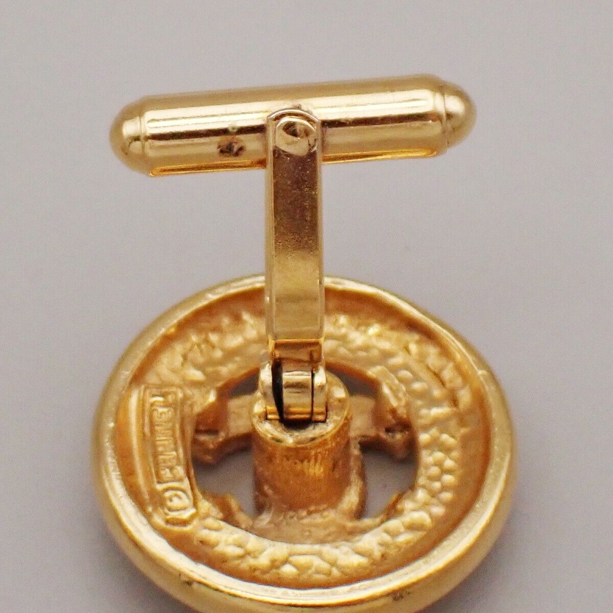 CHANEL CC Logo Round Cufflinks Gold-Plated GHW Accessory 62RL074