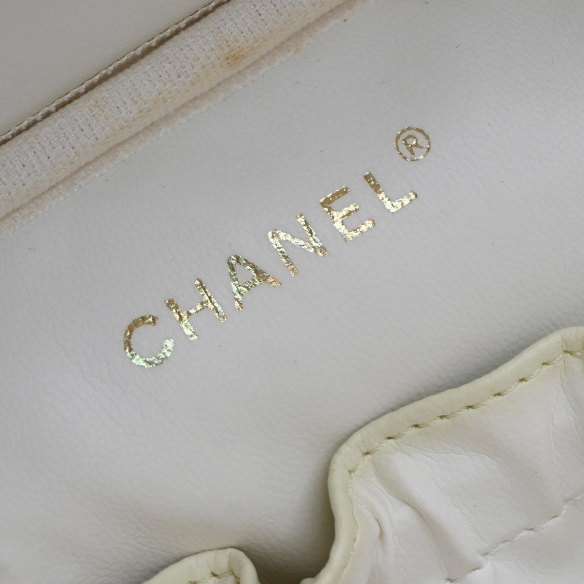 CHANEL CC Logo Cosmetic Vanity Hand Bag Grained Calfskin Leather Pink 674RP132