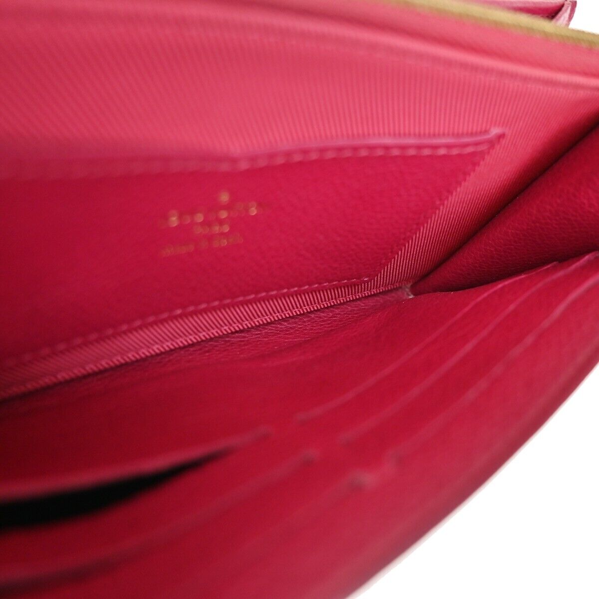 LOUIS VUITTON Portefeuille Lockme Long Wallet  Leather Fuchsia M61277 65EA270