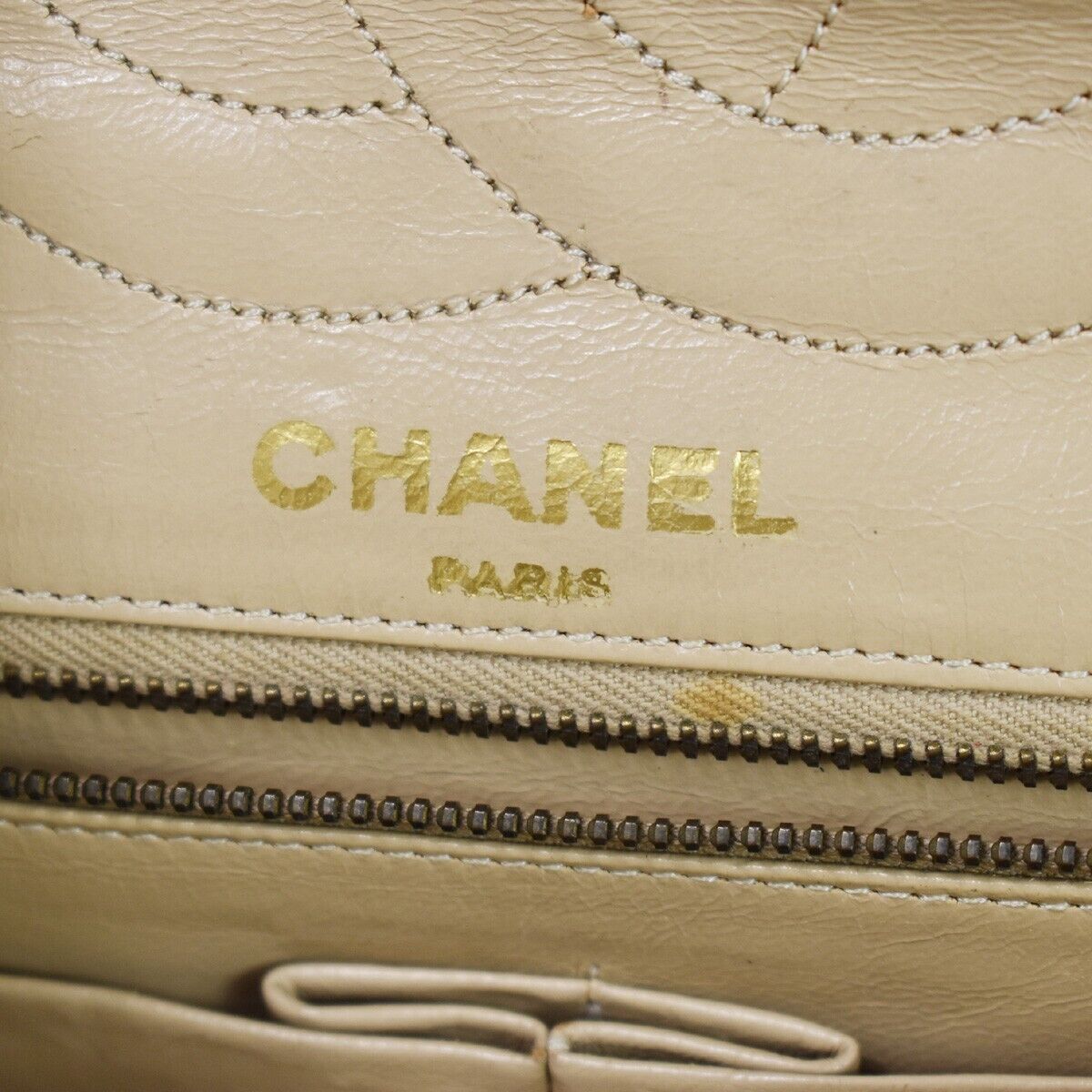 CHANEL CC Double Flap Paris Matelasse Chain Shoulder Bag Beige Vintage 648RH752