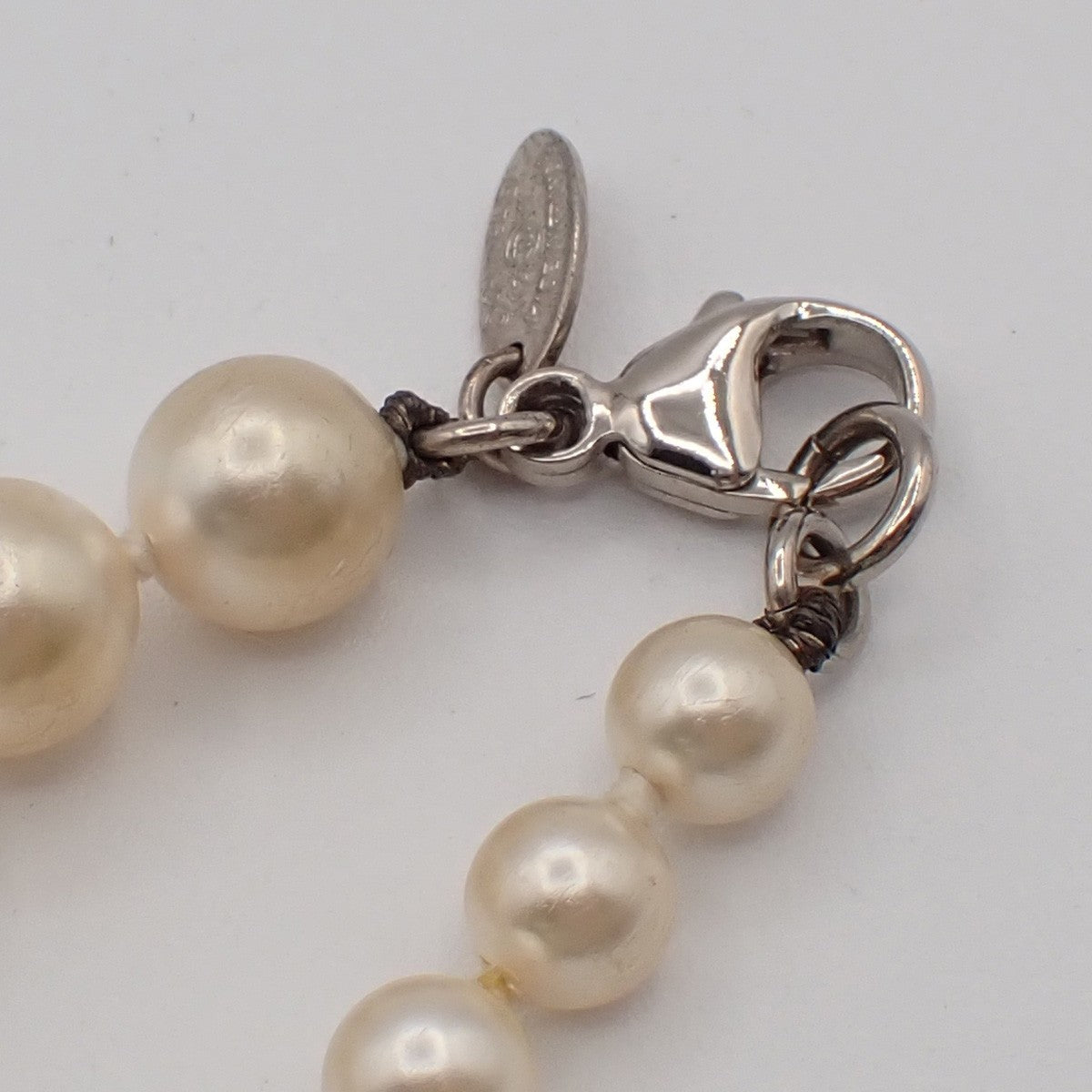 CHANEL CC Logo Imitation Pearl Chain Necklace A12 W White SHW 98RF643