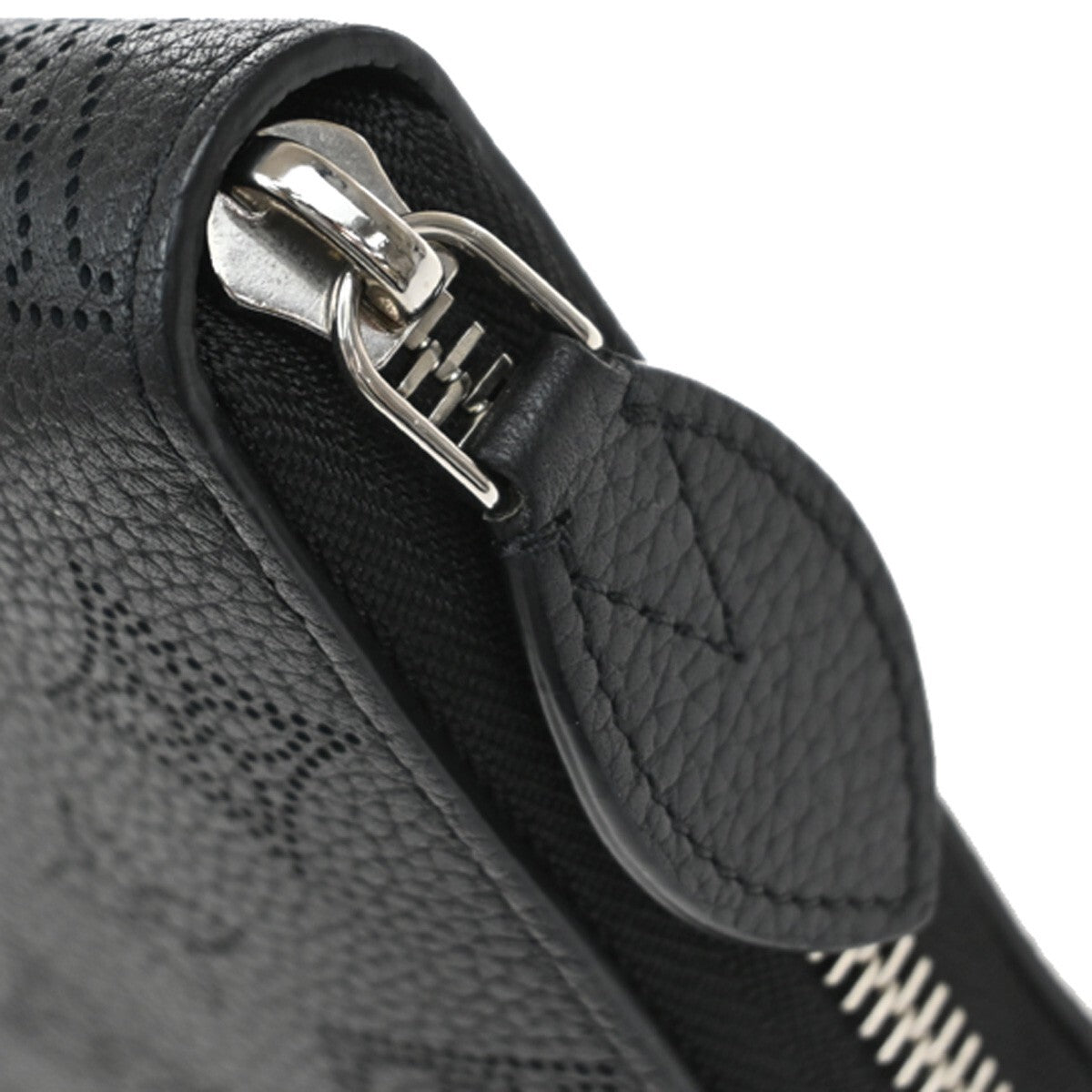 LOUIS VUITTON Zippy Long Wallet Monogram Mahina Leather Black M61867 14EE154