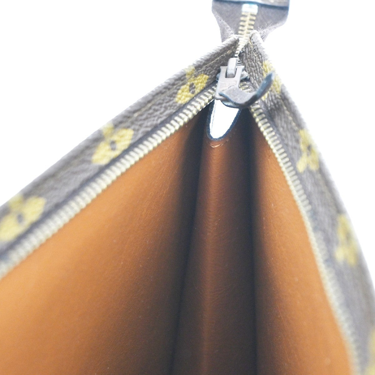 LOUIS VUITTON Poche Toilette 26 Clutch Hand Bag Monogram Leather M47542 65CA333