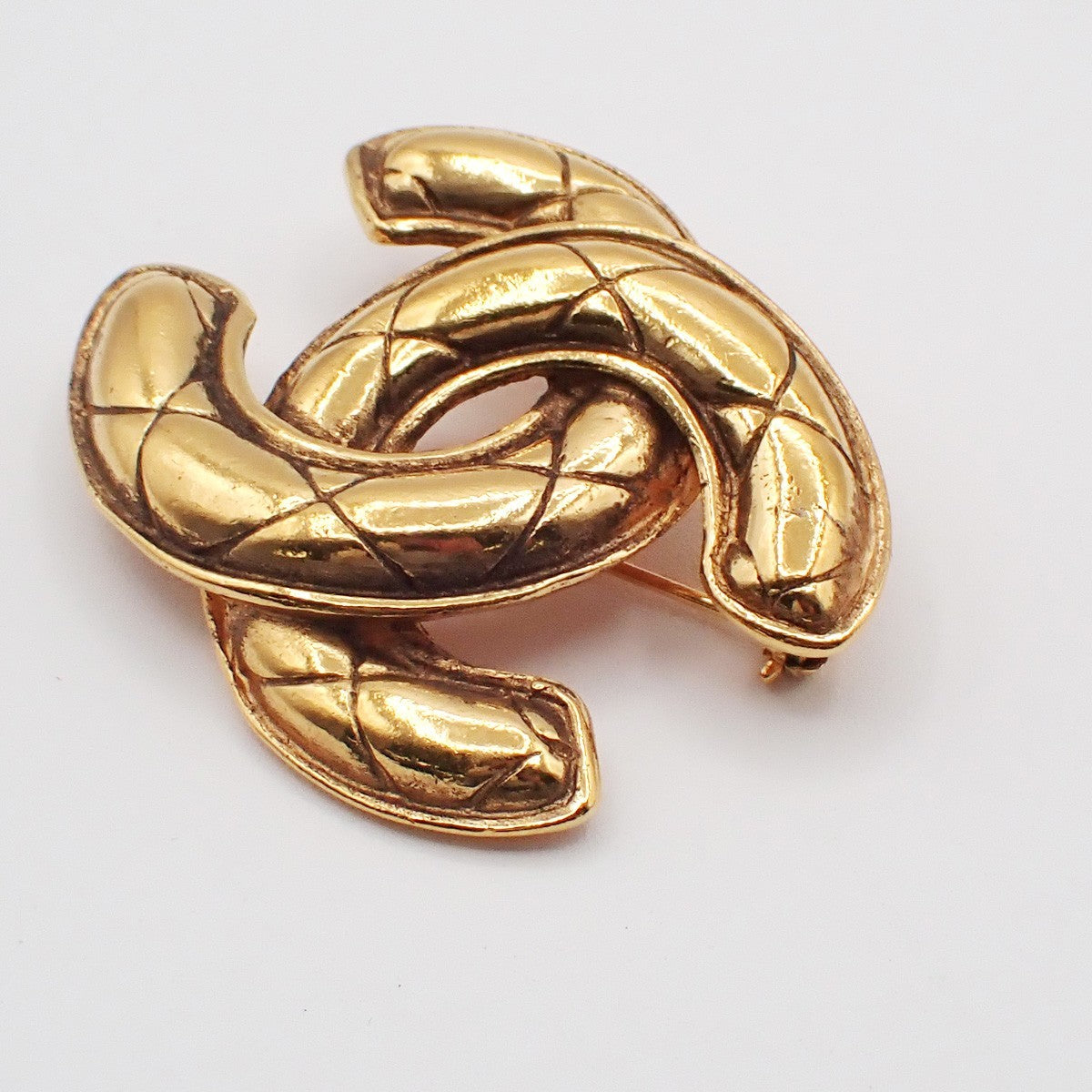 CHANEL CC Logo Matelasse Pin Brooch Gold GHW Accessory 84RL963