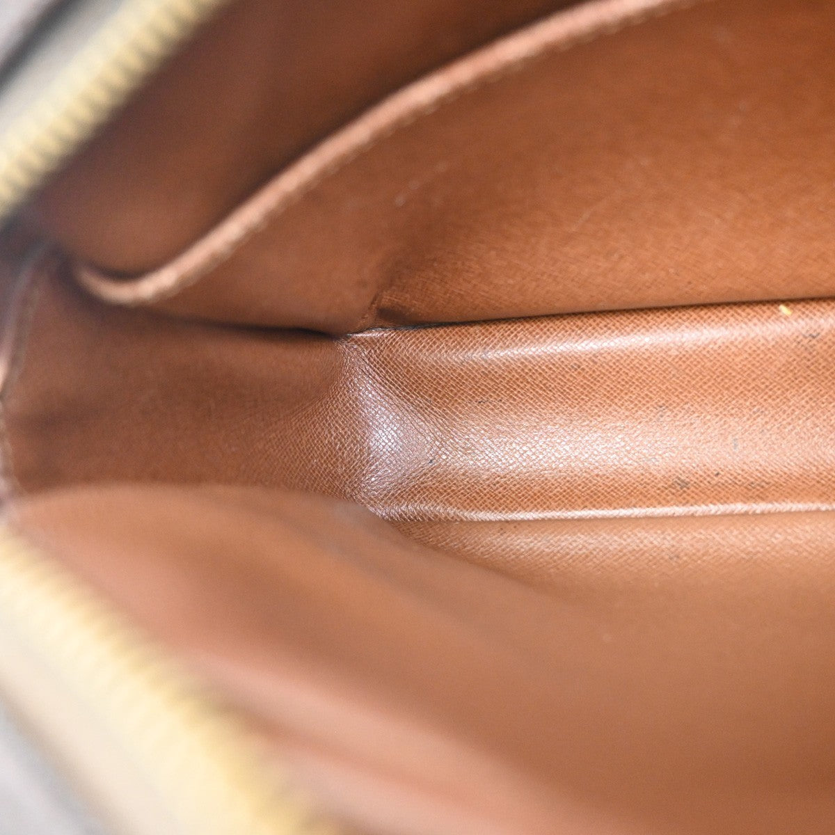 LOUIS VUITTON Compiegne 23 Clutch Hand Bag Monogram Leather Brown M51847 05ZA146