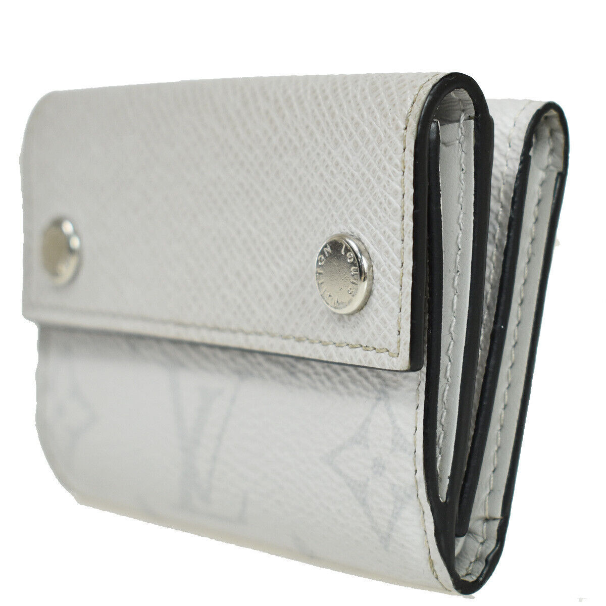 LOUIS VUITTON Discovery Compact Trifold Mini White Taigarama WE M30899 35YC253